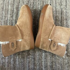 Toddler Ugg boots Size 8
